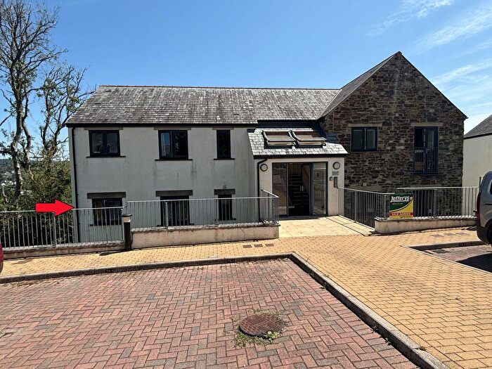 2 Bedroom Apartment For Sale In Gilbury Hill, Lostwithiel, PL22