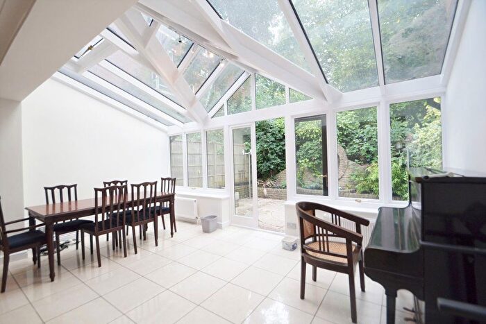 3 Bedroom Terraced House To Rent In Ridgeway Gardens, London, N6