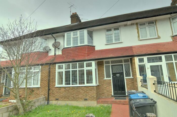 3 Bedroom Terraced House To Rent In Goldwell Road, Thornton Heath, CR7
