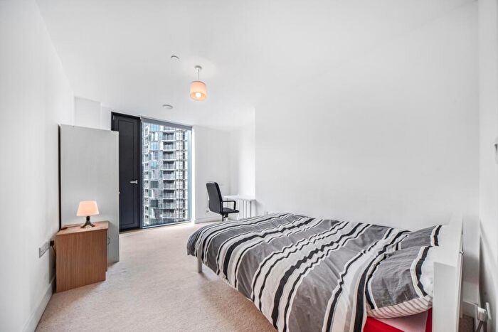 2 Bedroom Apartment For Sale In Station Road London, SE13