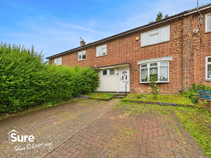 3 Bedroom Terraced House To Rent In Barnacres Road, Hemel Hempstead, Hertfordshire, HP3