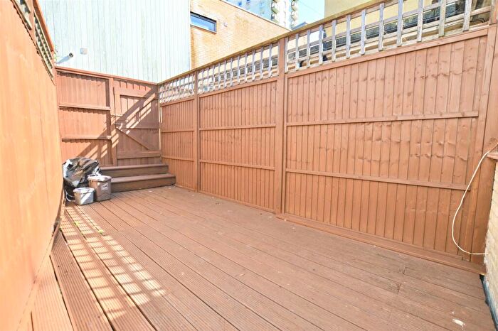 1 Bedroom Flat To Rent In King Street, Ramsgate, CT11