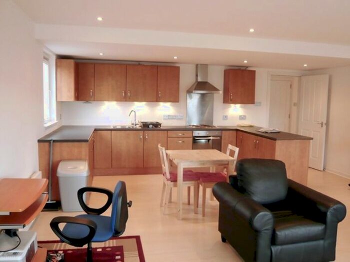 2 Bedroom Flat To Rent In South Victoria Dock Road, Dundee, DD1