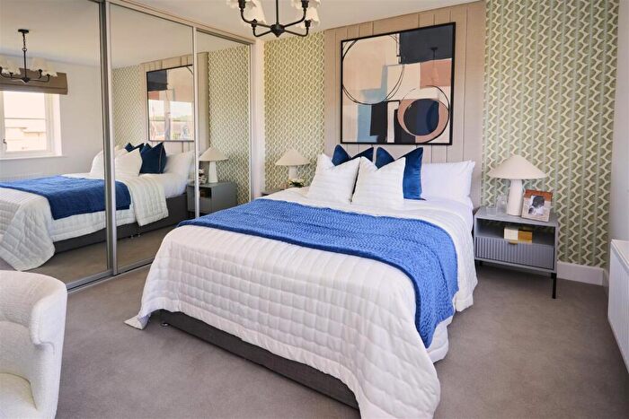 4 Bedroom End Of Terrace House For Sale In Oakley Green, Lavant, PO18