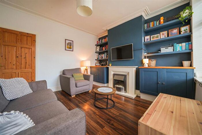 3 Bedroom Terraced House For Sale In St Thomas Road, Crookes, S10