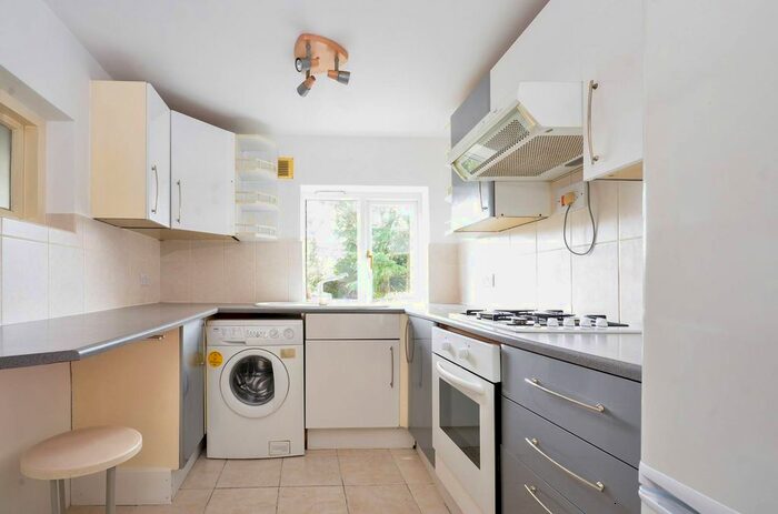 3 Bedroom Semi-Detached House To Rent In Baden Road, Stoughton, Guildford, GU2