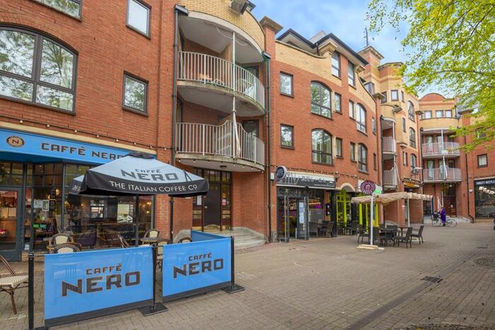 2 Bedroom Apartment To Rent In City Centre, Oxford, OX1