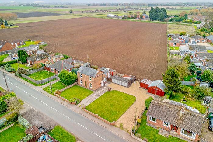 2 Bedroom Detached House For Sale In Holbeach Drove Gate, Holbeach Drove, Spalding, PE12