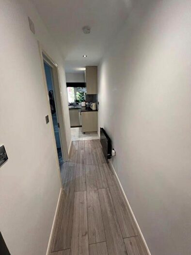 1 Bedroom Apartment To Rent In Springfield Mount, London, NW9