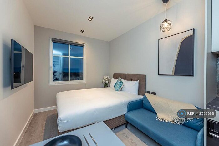 Studio To Rent In Lowlands Road, Harrow, HA1