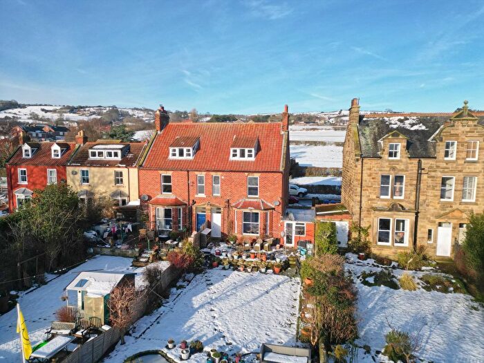 5 Bedroom Semi Detached House For Sale In Abbotsford, Fylingthorpe, YO22