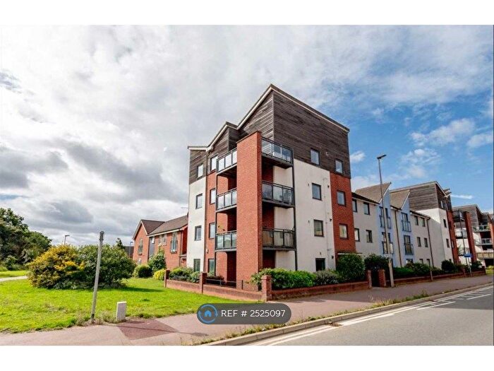 3 Bedroom Flat To Rent In Countess Way, Broughton, Milton Keynes, MK10