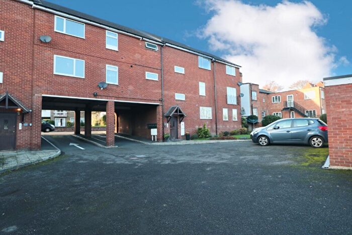 2 Bedroom Apartment For Sale In Warwick Road, Stratford-Upon-Avon, Warwickshire, CV37