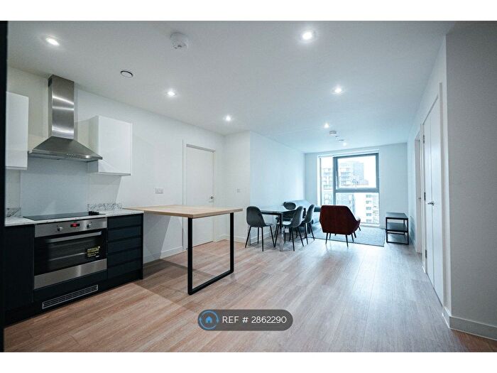 2 Bedroom Flat To Rent In New Kings Head Yard, Salford, M3