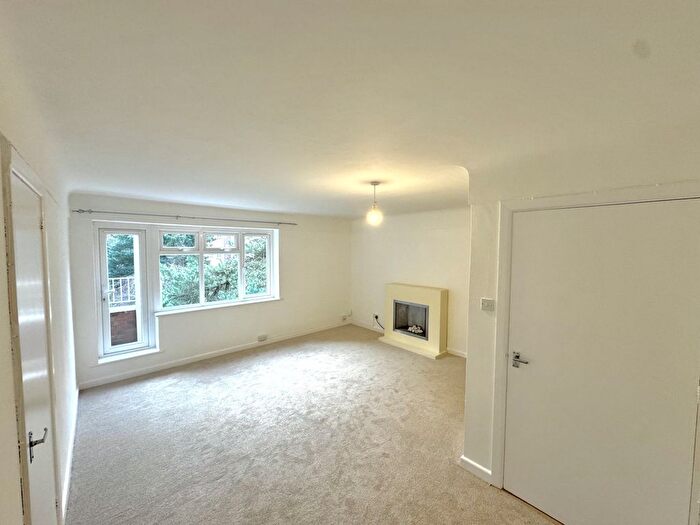 1 Bedroom Flat To Rent In Poole Road, Branksome, Poole, BH12
