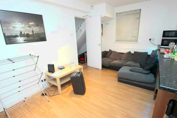 4 Bedroom Terraced House To Rent In Ridgefield Road, Oxford, OX4