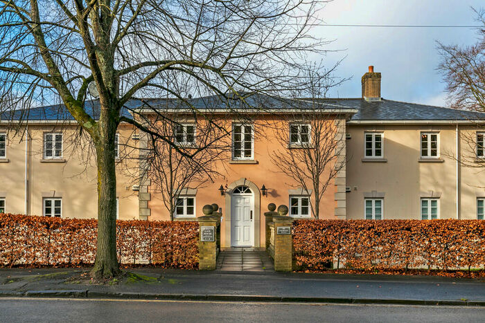 1 Bedroom Apartment To Rent In Queens Gate, Chilbolton Avenue, Winchester, SO22