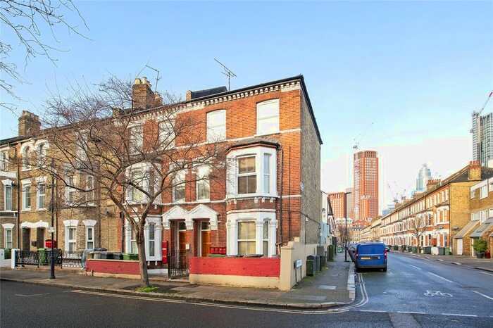 2 Bedroom Flat To Rent In Meadow Road, Stockwell, London, SW8