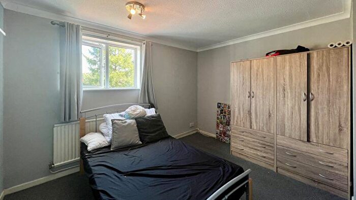 3 Bedroom Terraced House For Sale In Edgemere, Scunthorpe, DN15