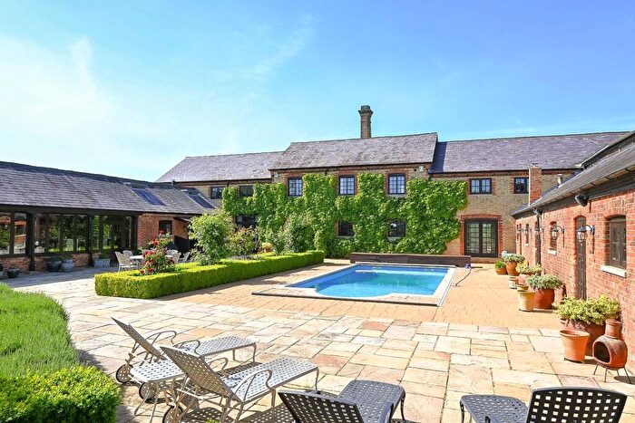 6 Bedroom House For Sale In Segenhoe, Eversholt Road, Ridgmont, Bedfordshire, MK43