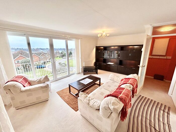 2 Bedroom Apartment To Rent In River Green, Hamble, Southampton, SO31