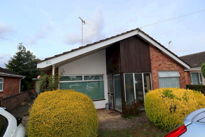 2 Bedroom Bungalow To Rent In Wetherby Crescent, Lincoln, LN6