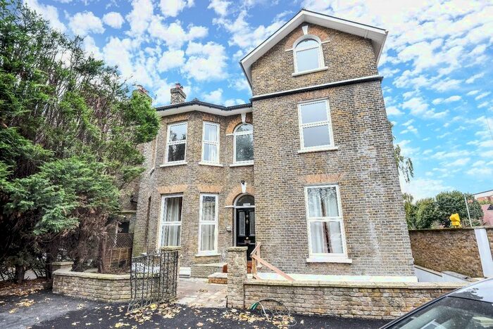 1 Bedroom Flat To Rent In Court Yard, London, SE9