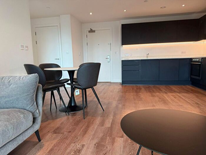 2 Bedroom Flat To Rent In Blucher Street, Birmingham, B1