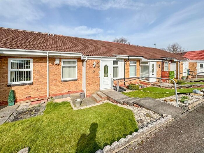 2 Bedroom Terraced Bungalow For Sale In Highfield Court, Gateshead, NE10
