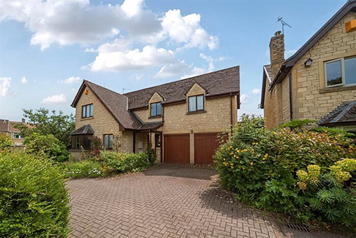 4 Bedroom Detached House For Sale In Dovecote Drive, Corsham, SN13