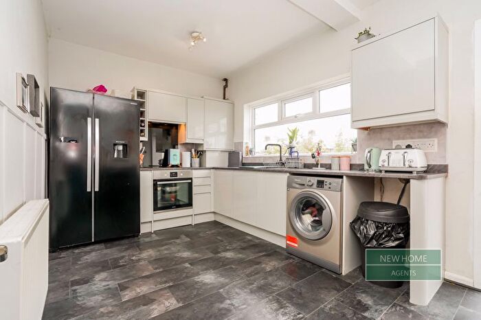 3 Bedroom End Terrace House For Sale In Southfield Lane Horbury, Wakefield, WF4