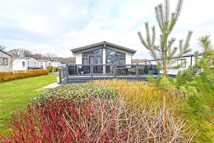 2 Bedroom Park Home For Sale In Aspen, Hoburne Bashley Holiday Park, New Milton, BH25