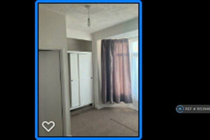 1 Bedroom Flat To Rent In Taibach, Port Talbot, SA13