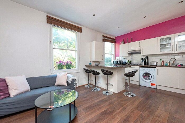 2 Bedroom Flat To Rent In Maygrove Road, London, NW6