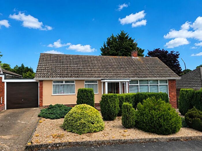 3 Bedroom Detached Bungalow For Sale In Glebe Way, Barham, Suffolk, IP6