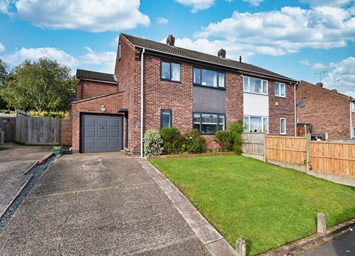 3 Bedroom Semi-Detached House For Sale In Cromwell Crescent, Lambley, Nottingham, NG4