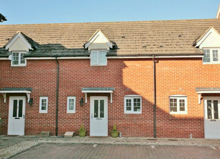 2 Bedroom Terraced House To Rent In Pease Place, Didcot, OX11