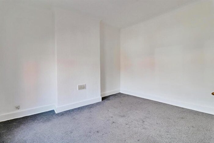 1 Bedroom Flat To Rent In Flag Lane, Crewe, CW1