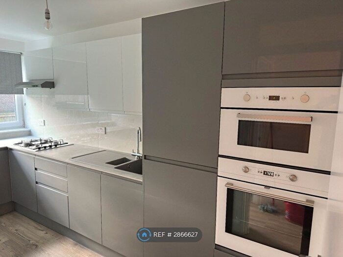 1 Bedroom Flat To Rent In Sackville House, London, N8