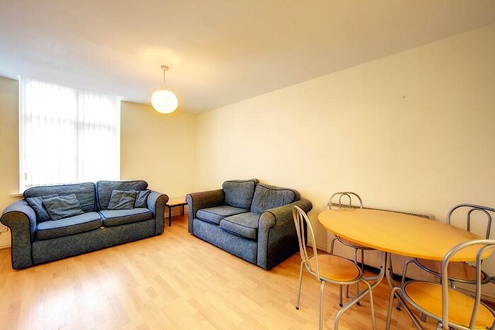 2 Bedroom Flat To Rent In Portman Mews, Shieldfield, NE2