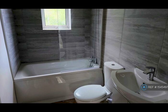 2 Bedroom Terraced House To Rent In Victoria Road, Mexborough, S64