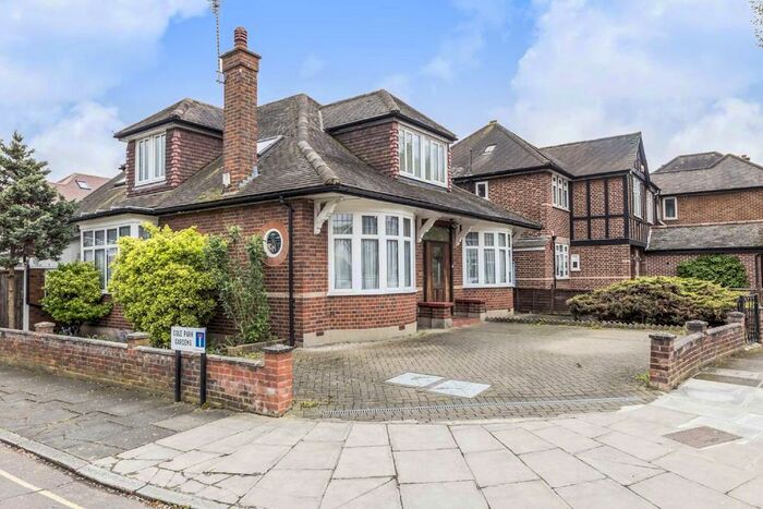 4 Bedroom Detached House To Rent In Cole Park Road, Twickenham, TW1