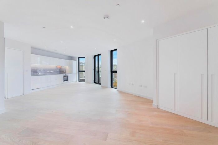 Studio To Rent In Cutter House, Royal Wharf, London, E16