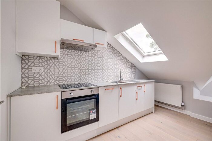 1 Bedroom Flat To Rent In Chiswick High Road, London, W4