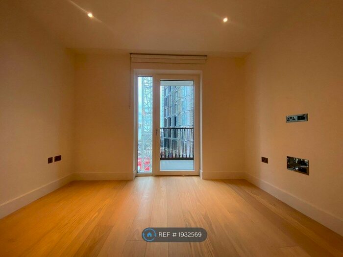 1 Bedroom Flat To Rent In Cascade Way, London, W12