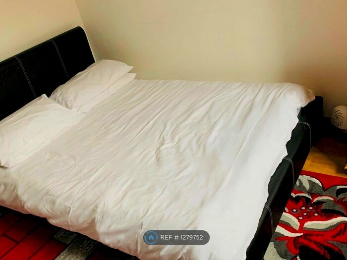 1 Bedroom Flat To Rent In Russell Street, Luton LU1