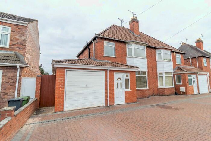 6 Bedroom Semi-Detached House To Rent In Brunswick Street, Leamington Spa, CV31