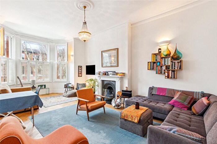 1 Bedroom Flat For Sale In Castellain Road, London, W9