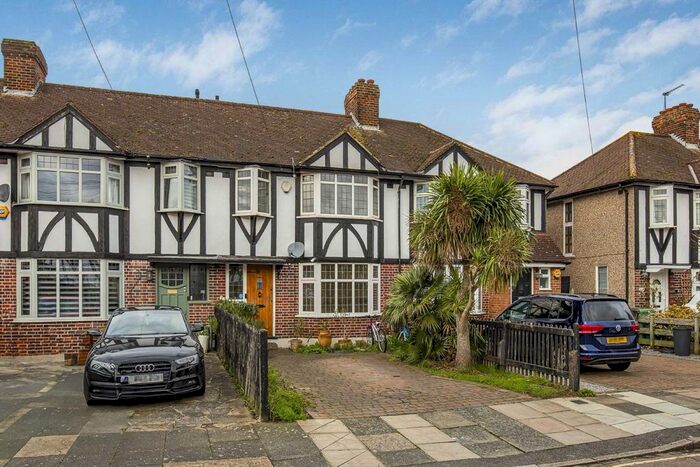 3 Bedroom Property To Rent In Milner Drive, Whitton, Twickenham, TW2