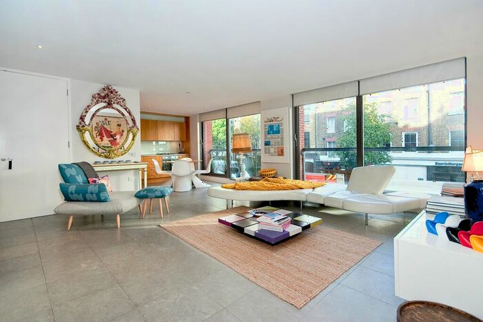 2 Bedroom Apartment To Rent In St John Street, EC1M